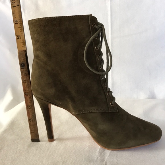 NIB Victoria’s Secret Lace Up Stiletto Boots - Picture 3 of 8